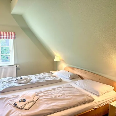 Апартаменты Altes Standesamt Grosse *