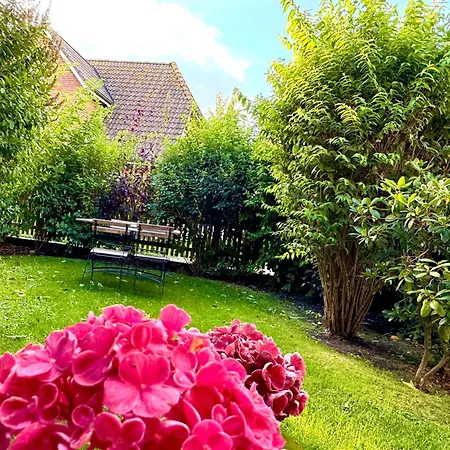 Altes Standesamt Grosse Apartment Oldsum